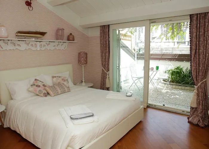 Penthouse In The Centre Apartment Ravenna