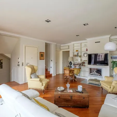 Penthouse In The Centre